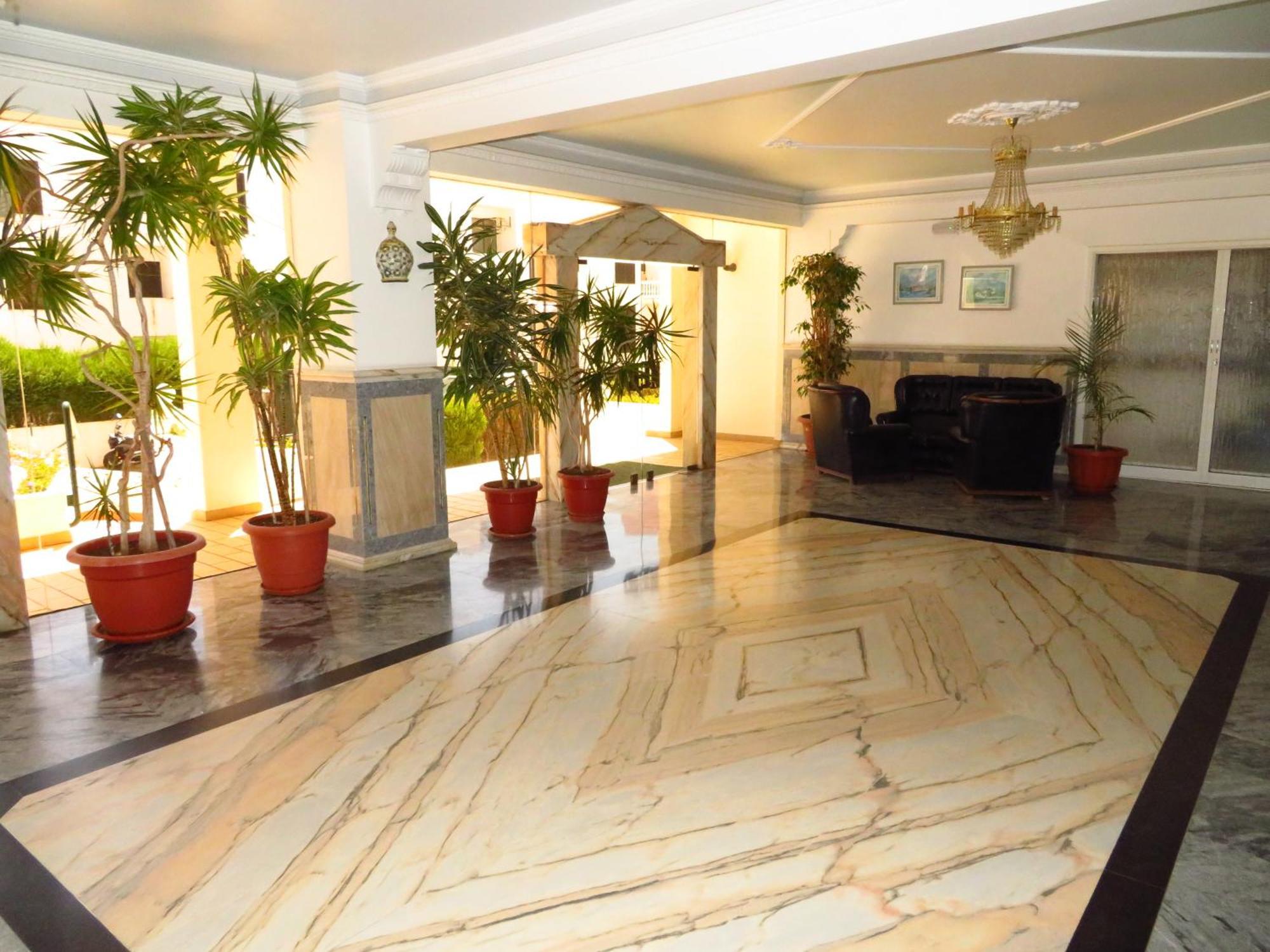 Apartamentos Carolino Monte Gordo Kültér fotó