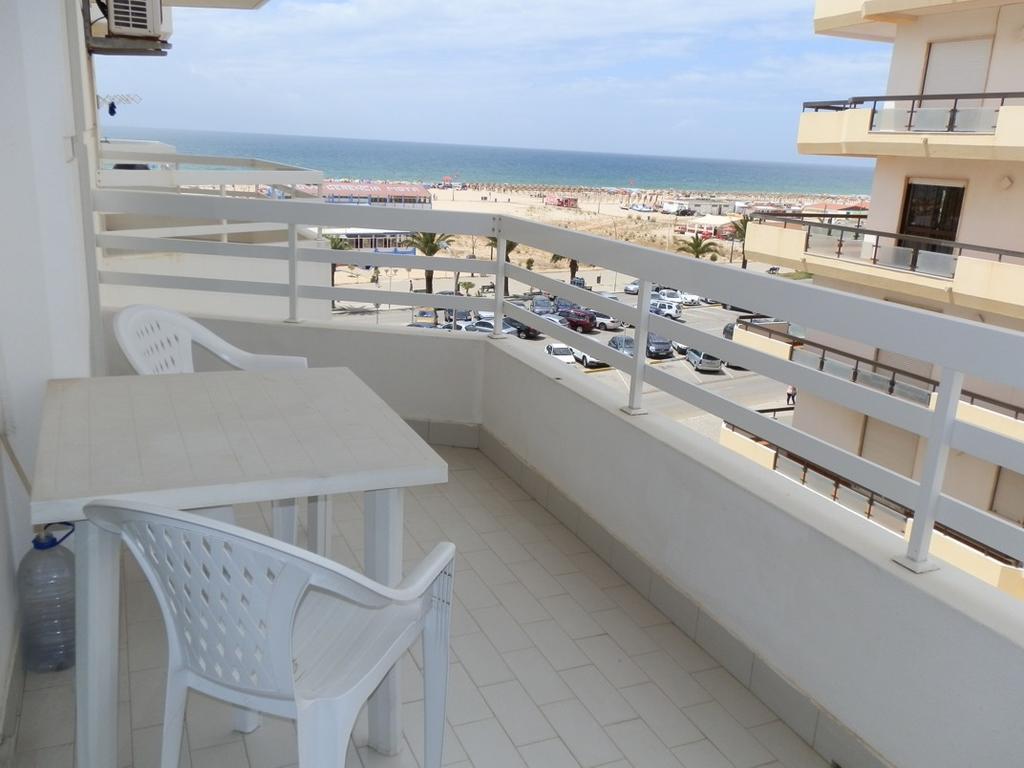 Apartamentos Carolino Monte Gordo Szoba fotó